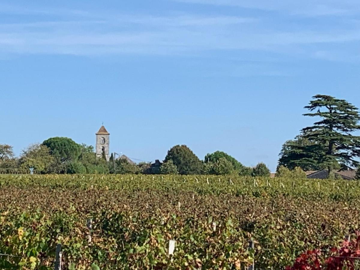 Chadisietmaintenant Montagne (Gironde) Exterior foto